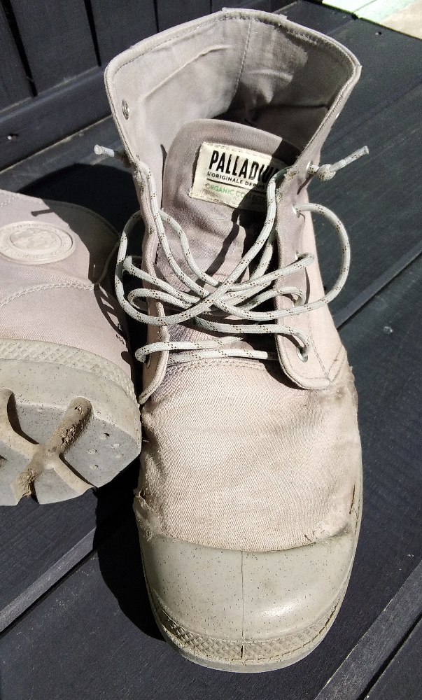 Palladium Pampa Hi – The Minimalist Boot